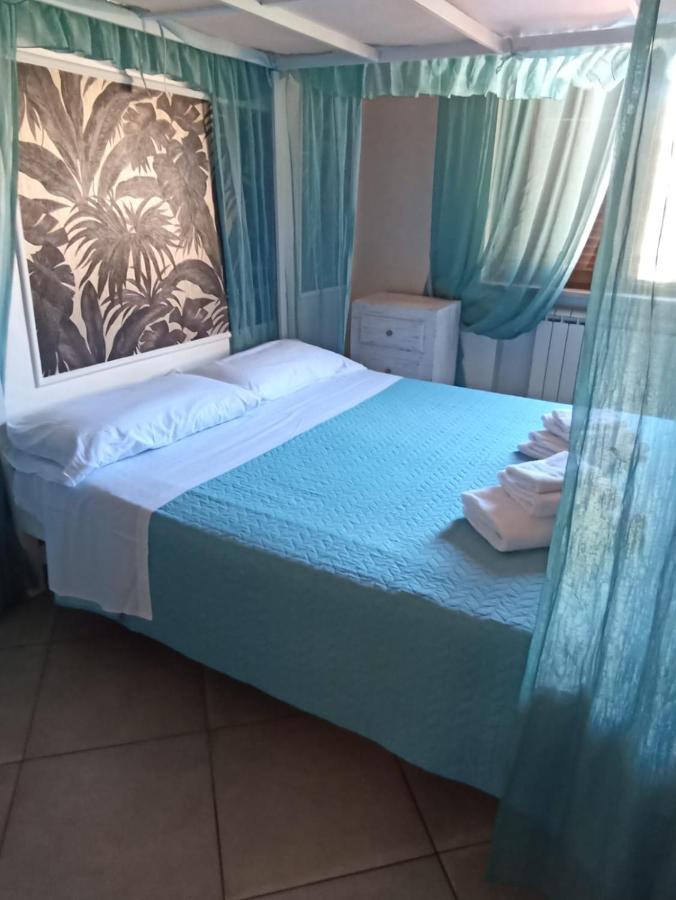 Bed and Breakfast La Chiave Di Fa Фьюмичино Экстерьер фото